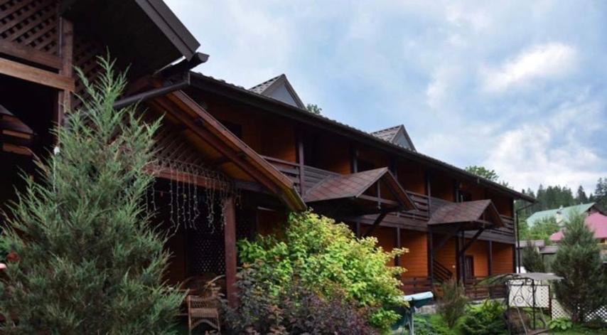 Central Courtyard 斯拉夫西克 外观 照片